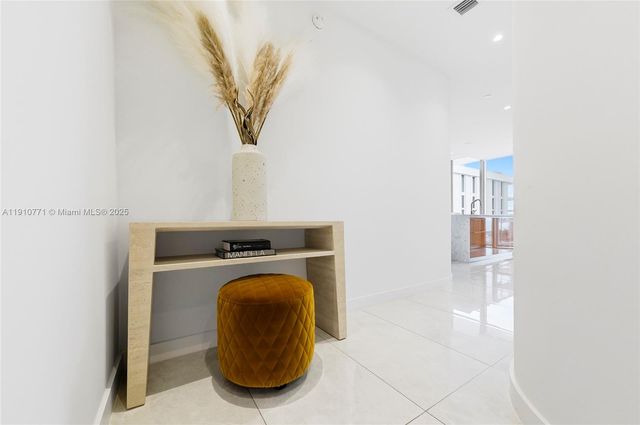 2678 Tigertail Ave 1110, Miami, FL 33133