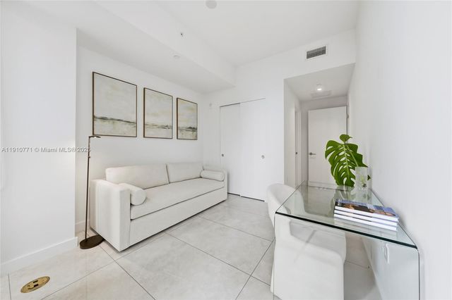 2678 Tigertail Ave 1110, Miami, FL 33133