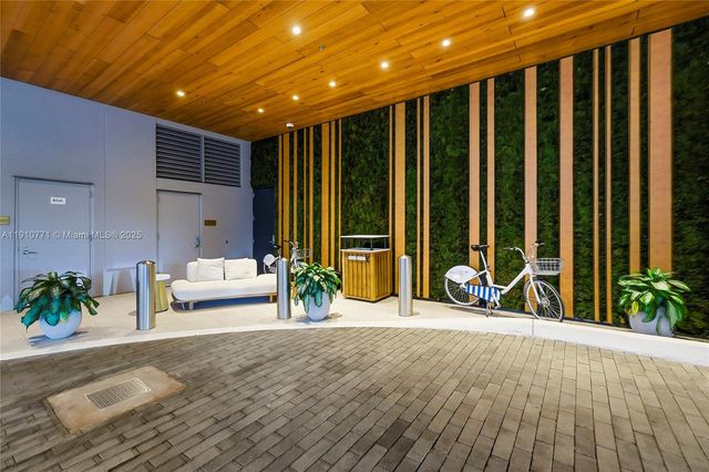 2678 Tigertail Ave 1110, Miami, FL 33133