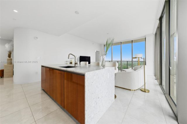 2678 Tigertail Ave 1110, Miami, FL 33133