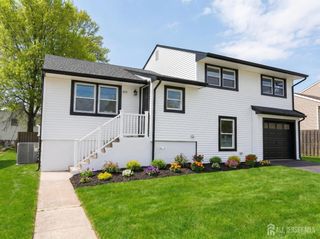 105 Coolidge Avenue, Carteret, NJ 07008