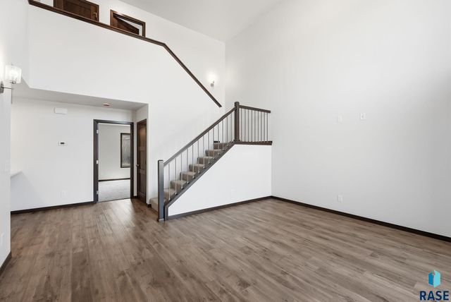 6125 S Bison Pl Place, Sioux Falls, SD 57108