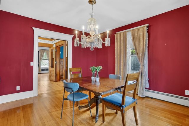 111 Magnolia Ter, Springfield, MA 01108