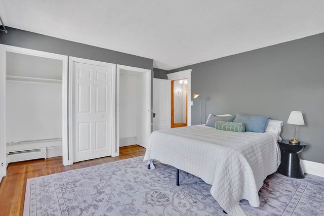 111 Magnolia Ter, Springfield, MA 01108