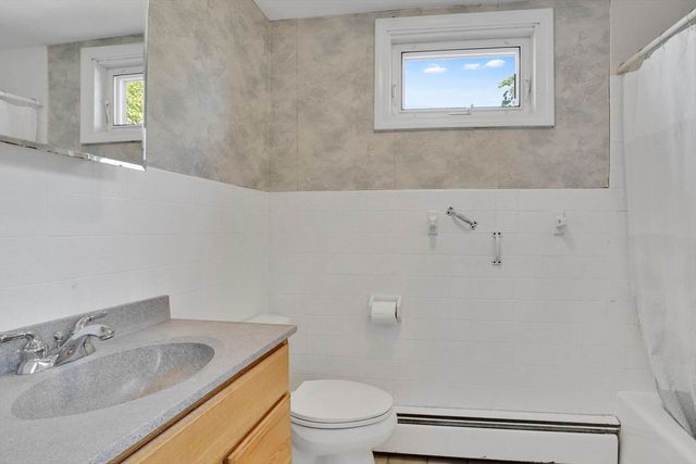 111 Magnolia Ter, Springfield, MA 01108