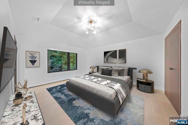 1 Lambs Lane, Cresskill, NJ 07626
