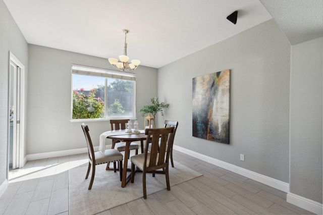 2780 Oxford Ln, Tracy, CA 95377
