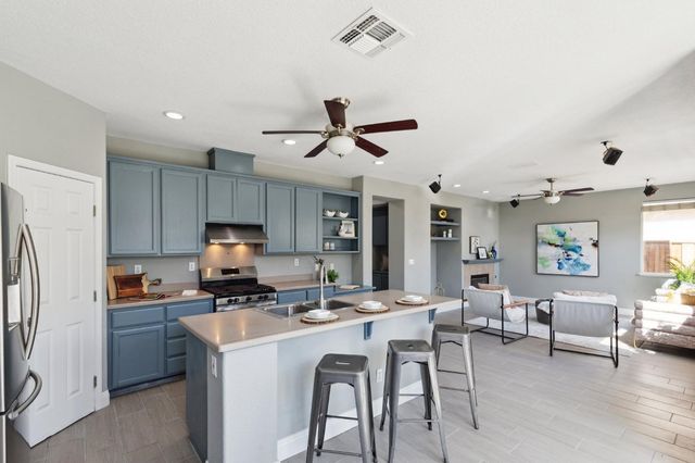 2780 Oxford Ln, Tracy, CA 95377