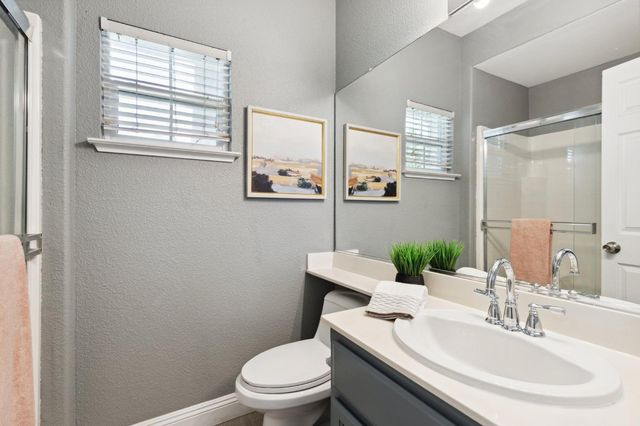 2780 Oxford Ln, Tracy, CA 95377