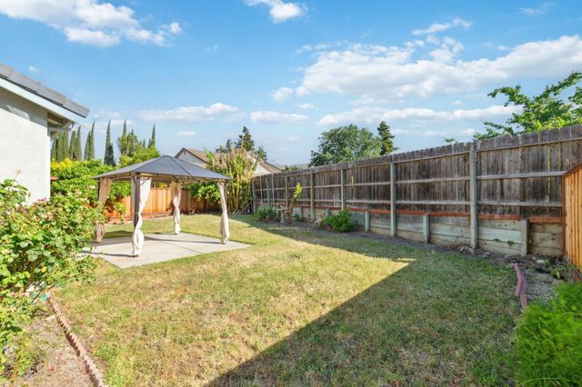 2780 Oxford Ln, Tracy, CA 95377