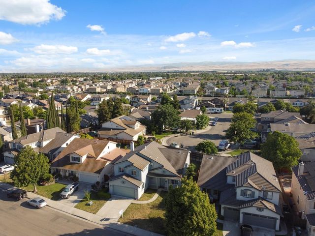 2780 Oxford Ln, Tracy, CA 95377