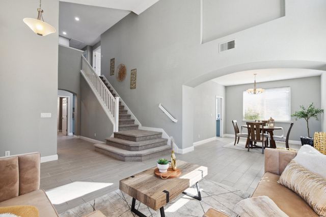 2780 Oxford Ln, Tracy, CA 95377