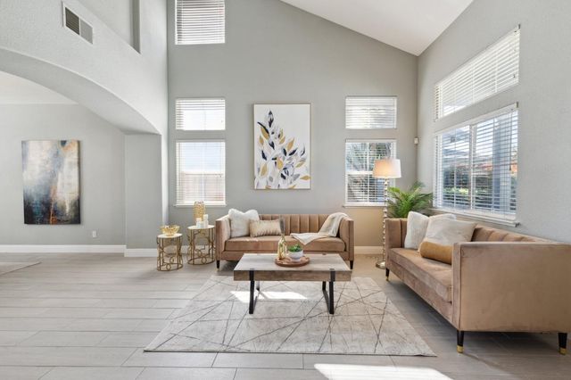 2780 Oxford Ln, Tracy, CA 95377