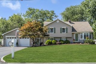 2 Gail Rd, Hillsborough Twp., NJ 08844
