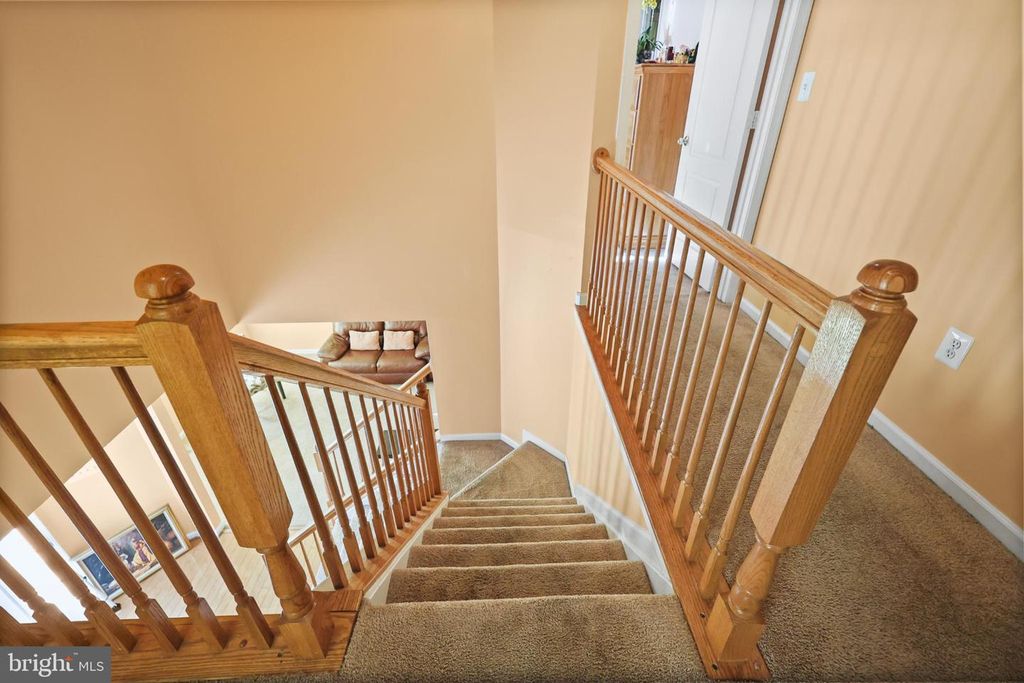 Image 2 of property listing at 9716 PENGUIN PL, Upper Marlboro, MD 20772