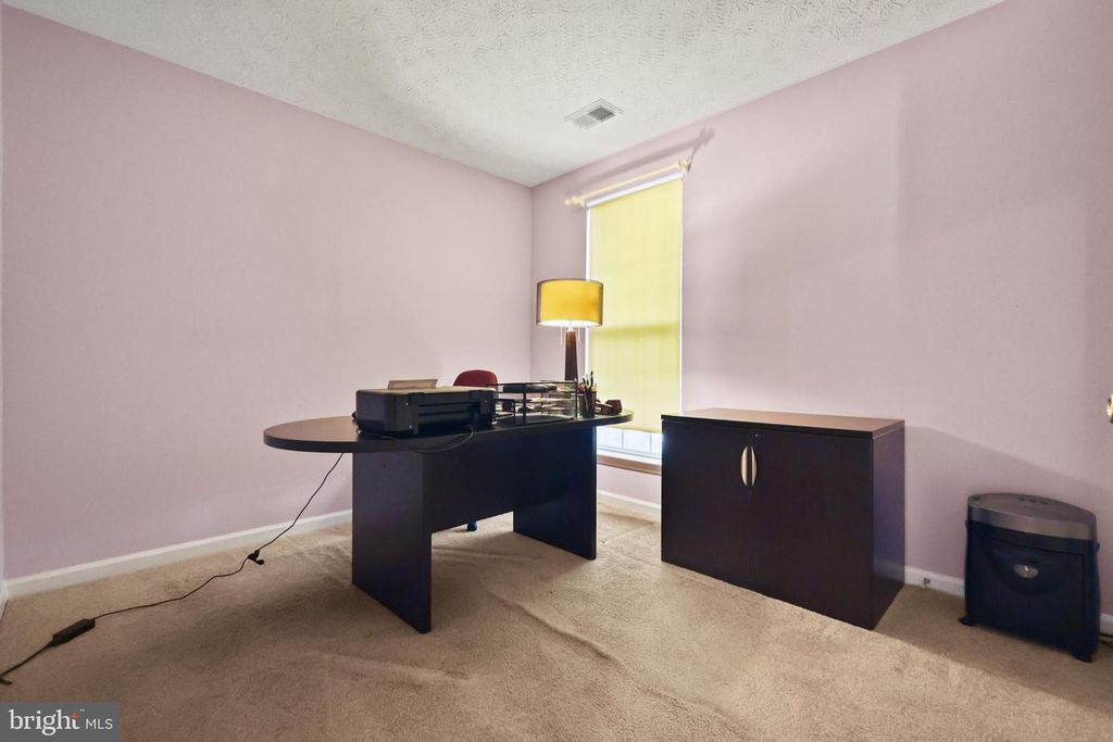 Image 14 of property listing at 9716 PENGUIN PL, Upper Marlboro, MD 20772