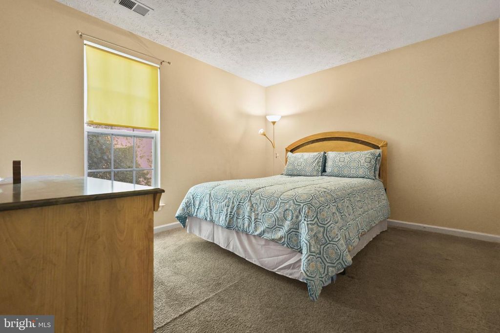 Image 15 of property listing at 9716 PENGUIN PL, Upper Marlboro, MD 20772