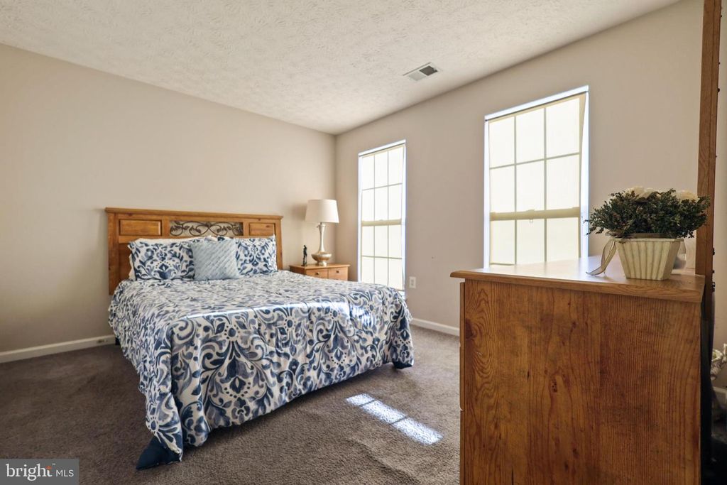 Image 18 of property listing at 9716 PENGUIN PL, Upper Marlboro, MD 20772