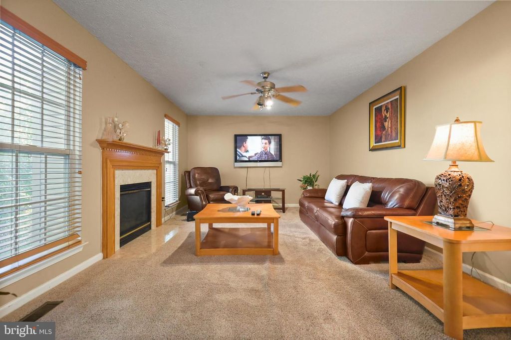 Image 3 of property listing at 9716 PENGUIN PL, Upper Marlboro, MD 20772