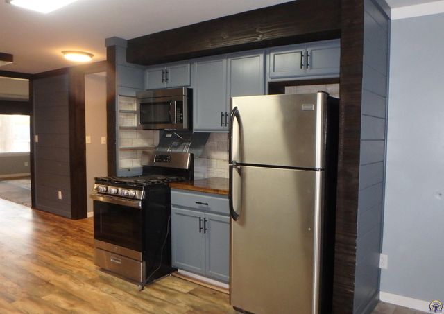 2310 SE Massachusetts AVE, Topeka, KS 66605