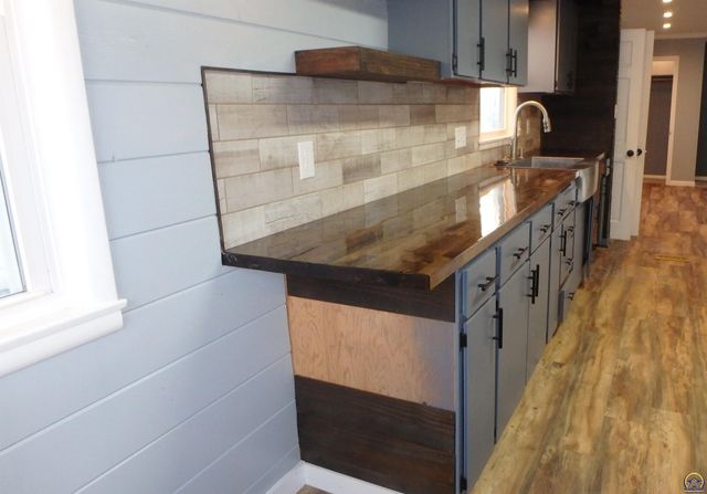 2310 SE Massachusetts AVE, Topeka, KS 66605