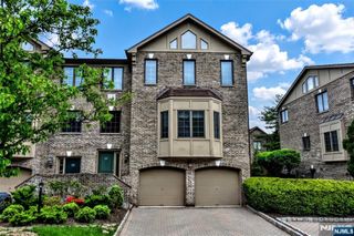 15 Sherbrooke Court, Saddle River, NJ 07458