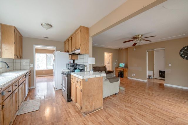 14531 W Kearney Boulevard, Kerman, CA 93630