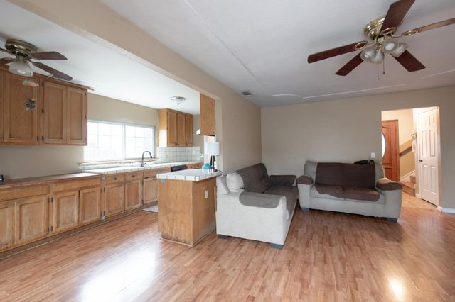 14531 W Kearney Boulevard, Kerman, CA 93630