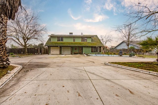 14531 W Kearney Boulevard, Kerman, CA 93630