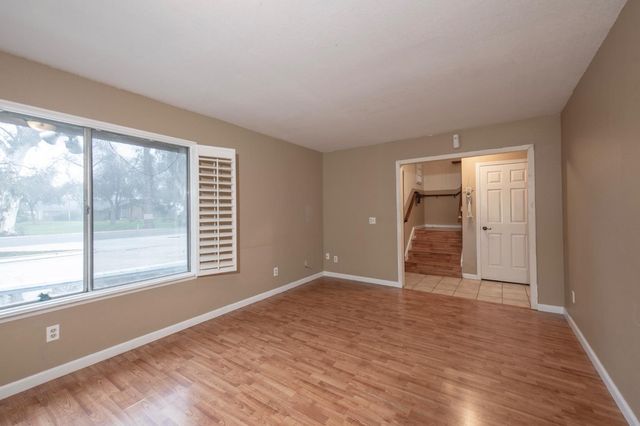 14531 W Kearney Boulevard, Kerman, CA 93630