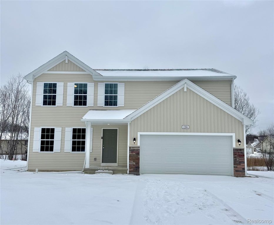 2261 Plum Tree Court, Burton, MI 48519