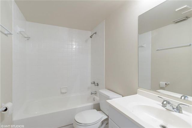 5641 Riverside Dr 202B1, Coral Springs, FL 33067