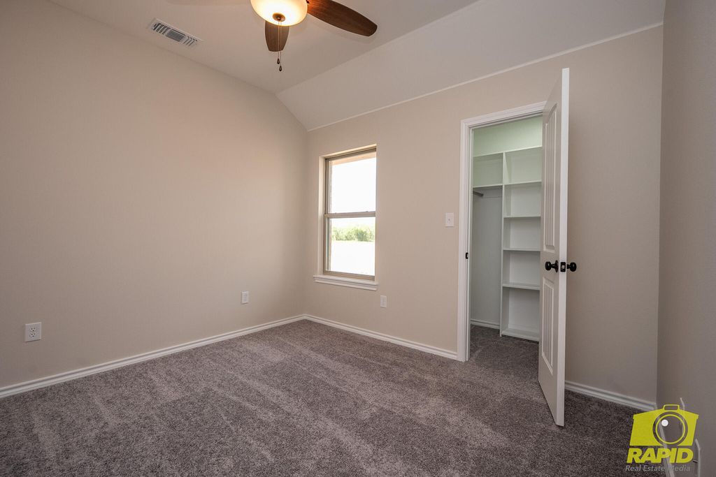 Image 13 of property listing at 9665 Jaguar Trail, San Angelo, TX 76901
