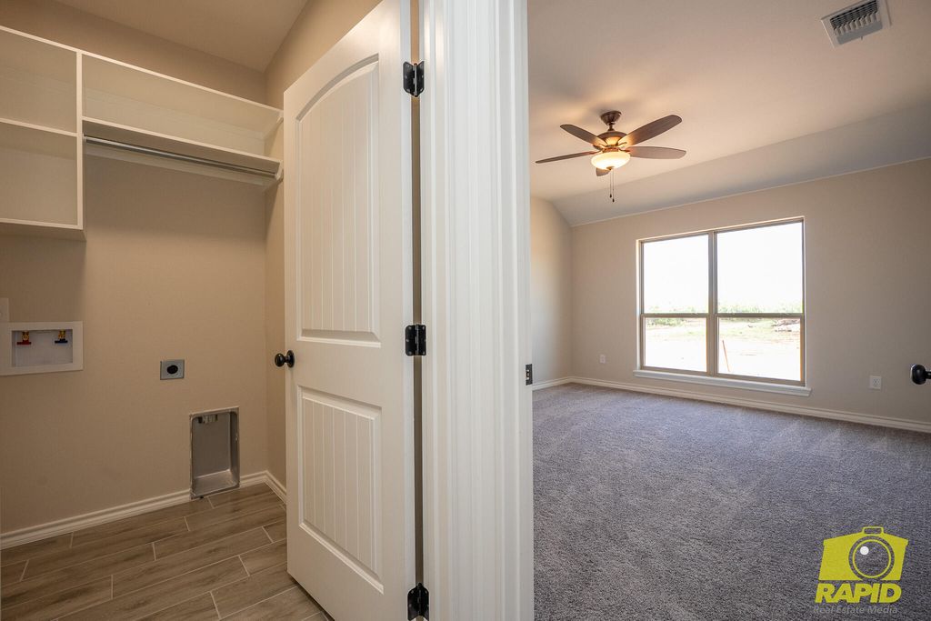 Image 6 of property listing at 9665 Jaguar Trail, San Angelo, TX 76901