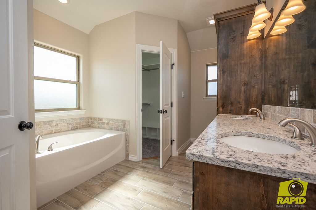 Image 8 of property listing at 9665 Jaguar Trail, San Angelo, TX 76901