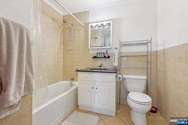 15-19 Tichenor 407, Newark, NJ 07112