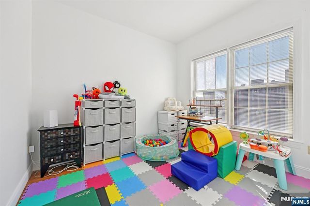 15-19 Tichenor 407, Newark, NJ 07112