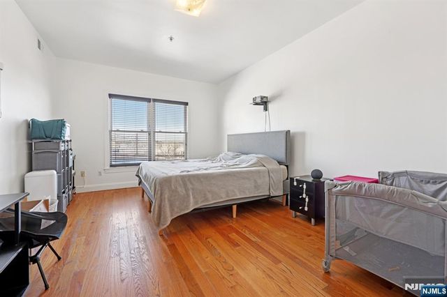 15-19 Tichenor 407, Newark, NJ 07112