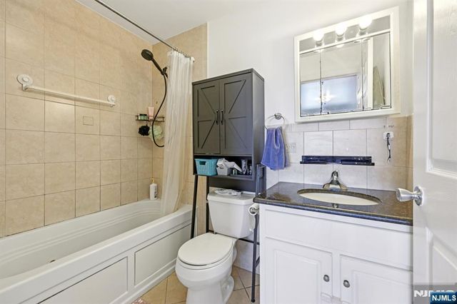 15-19 Tichenor 407, Newark, NJ 07112