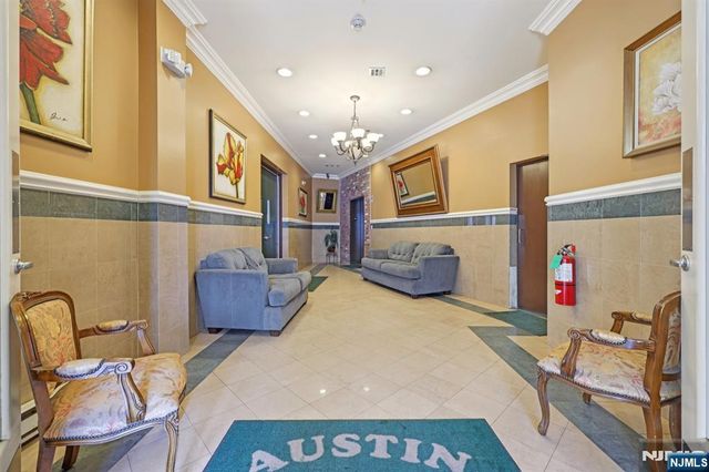 15-19 Tichenor 407, Newark, NJ 07112