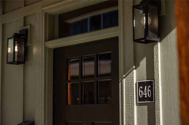 646 W Price Avenue, Springdale, AR 72764