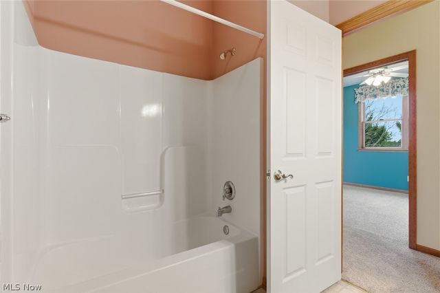 690 Lang Farm Drive, Medina, OH 44256