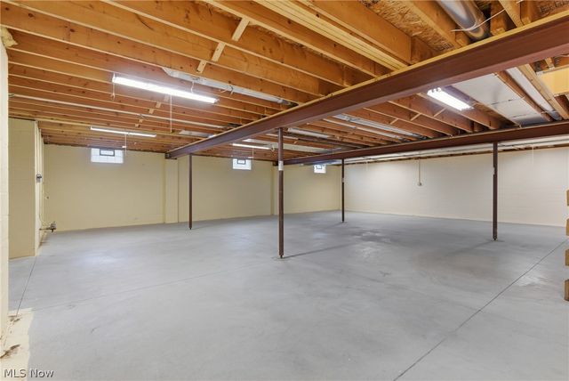690 Lang Farm Drive, Medina, OH 44256