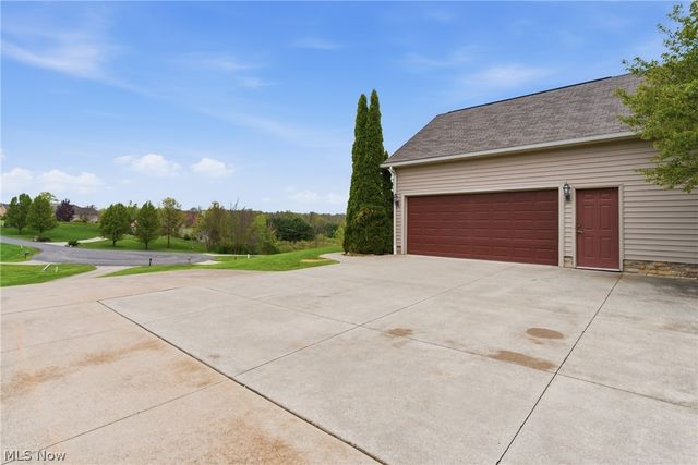 690 Lang Farm Drive, Medina, OH 44256