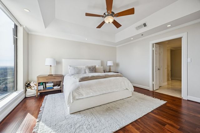 5909 Luther Lane 2105, Dallas, TX 75225