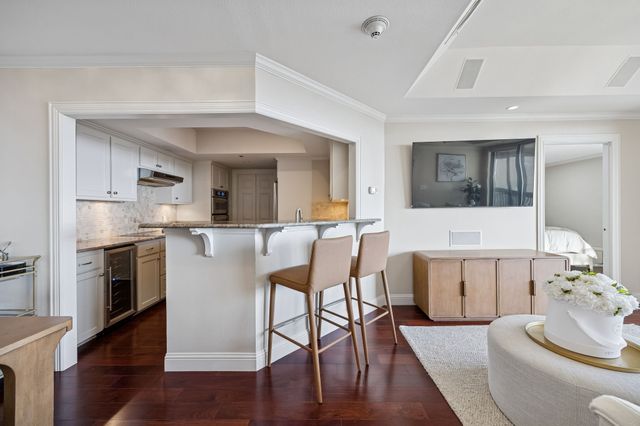 5909 Luther Lane 2105, Dallas, TX 75225