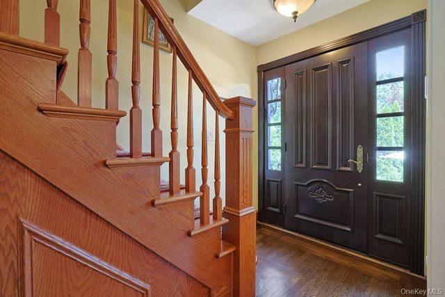 97 Underhill Road, Scarsdale, NY 10583