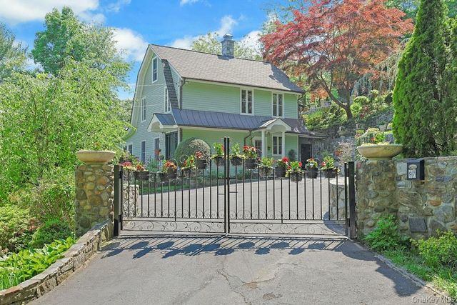 97 Underhill Road, Scarsdale, NY 10583