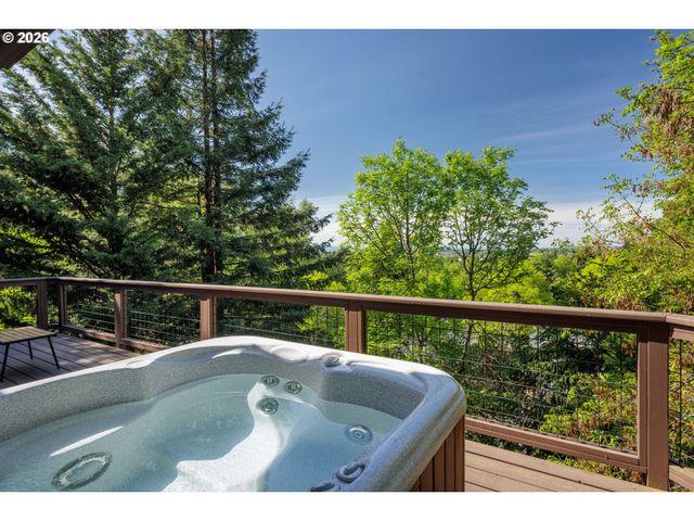 3380 VIDERA Dr, Eugene, OR 97405