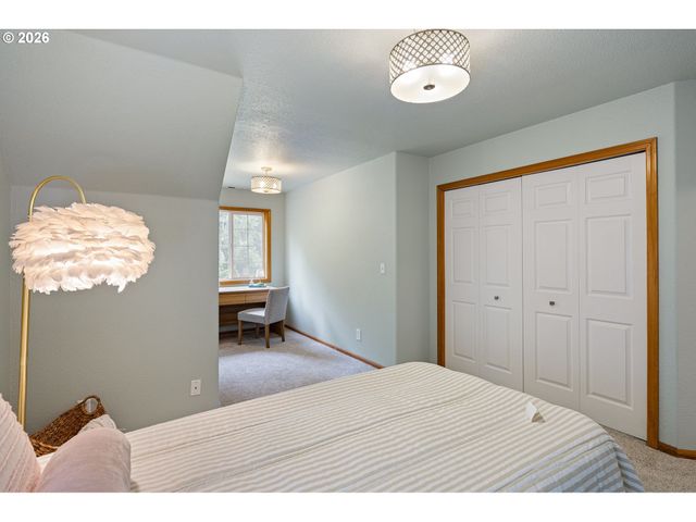 3380 VIDERA Dr, Eugene, OR 97405